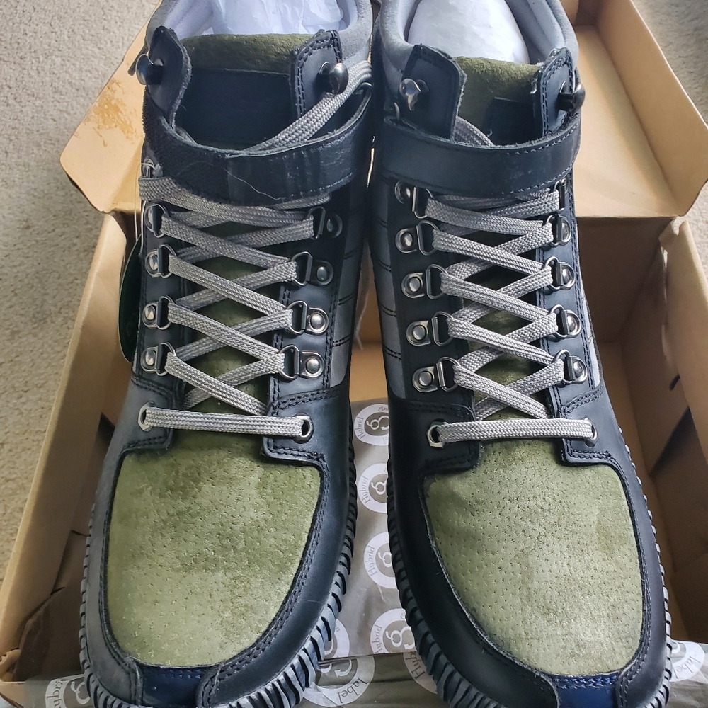 Hightop sneakers